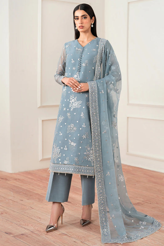 Light blue suit in chiffon