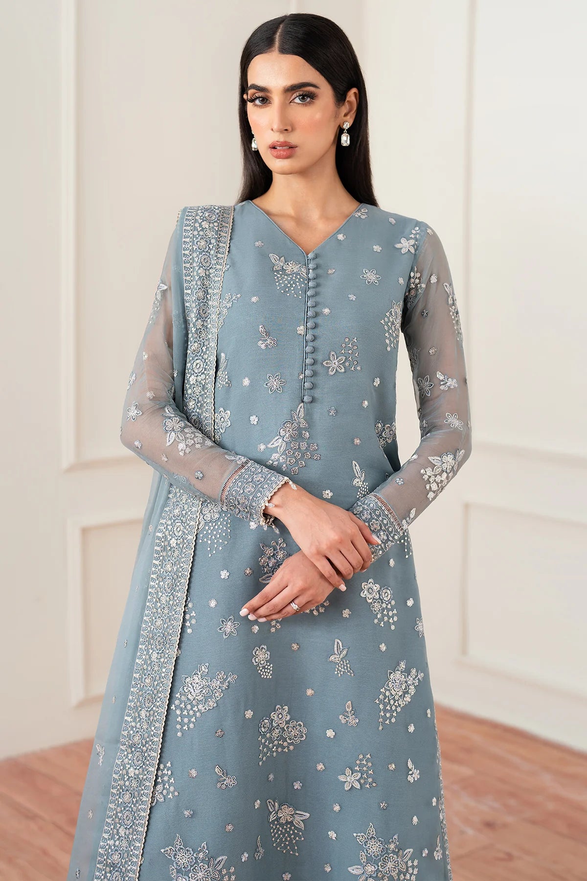Chiffon grey suit