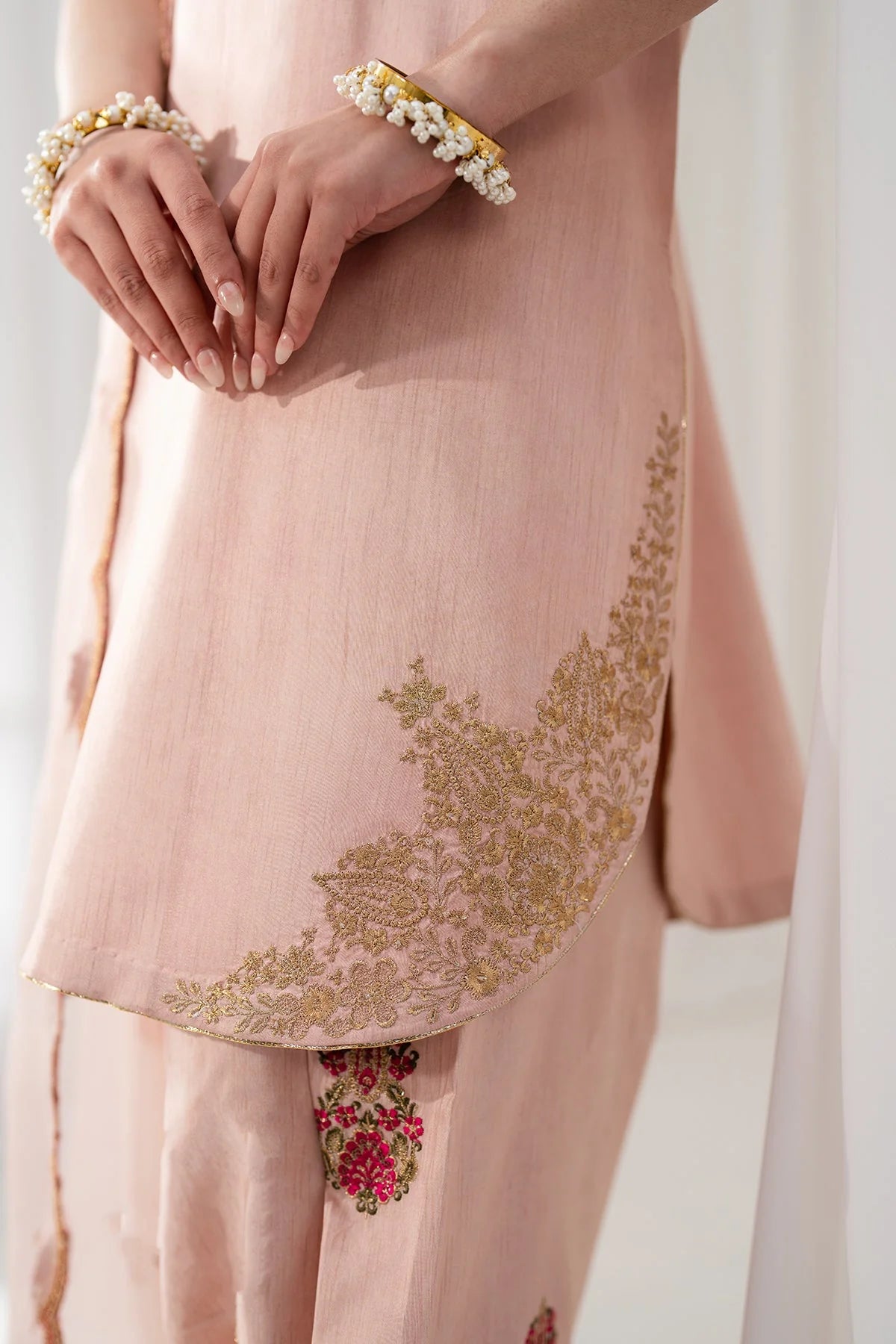Farshi suit pink